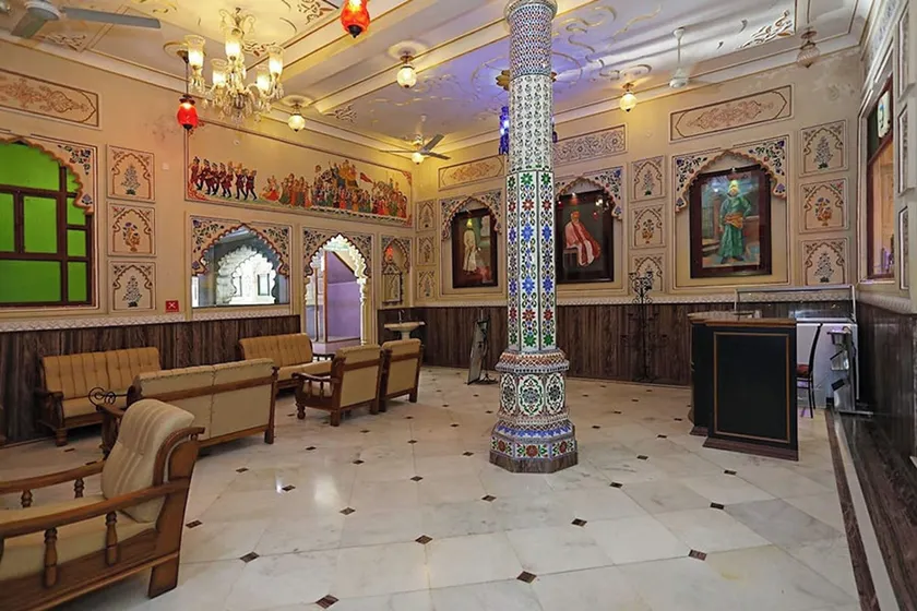 Hotel Baba Palace - Vestíbulo
