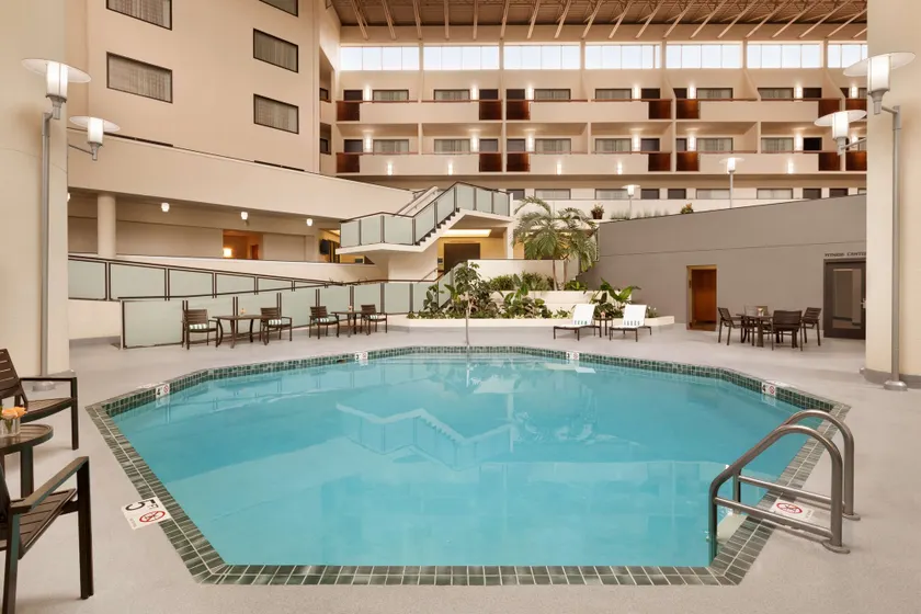 DoubleTree by Hilton Minneapolis - Park Place - Image 1