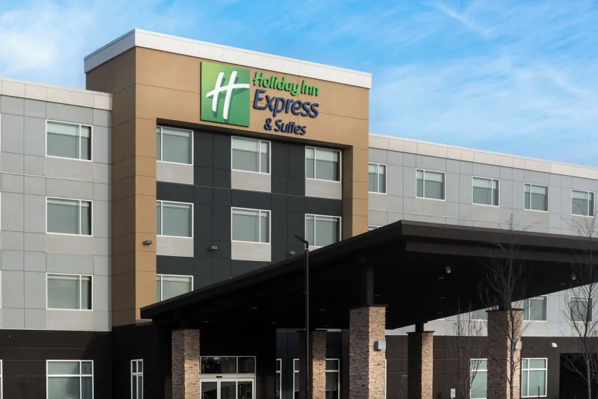 Holiday Inn Express & Suites - West Edmonton-Mall Area by IHG - Image 1