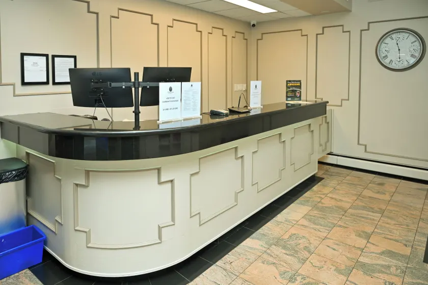 Hotel Opportune - Image 1