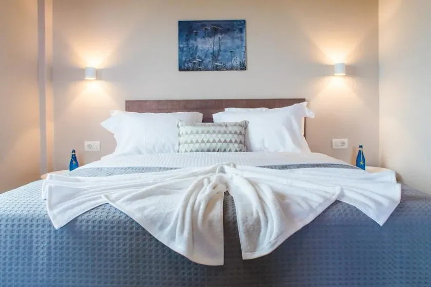 Evelyn Hotel - Image 1