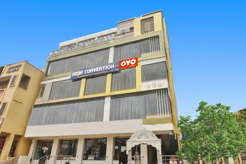 Hotel O Dk Reddy Square - Image 1