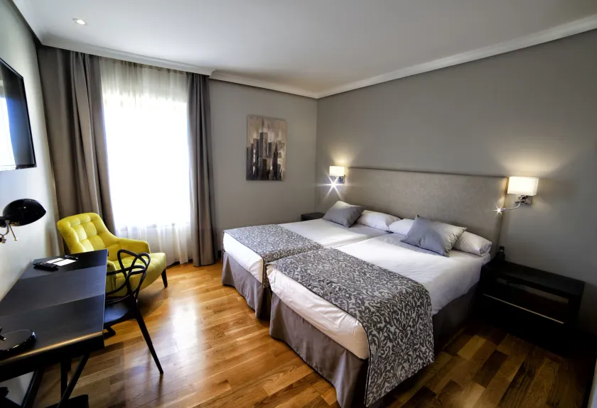 Hotel Parque Real - Image 1