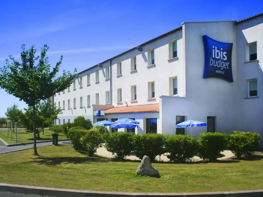 ibis budget Niort - La Crèche - Image 1