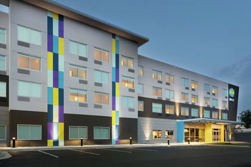 Tru by Hilton Harbison Columbia - Image 1