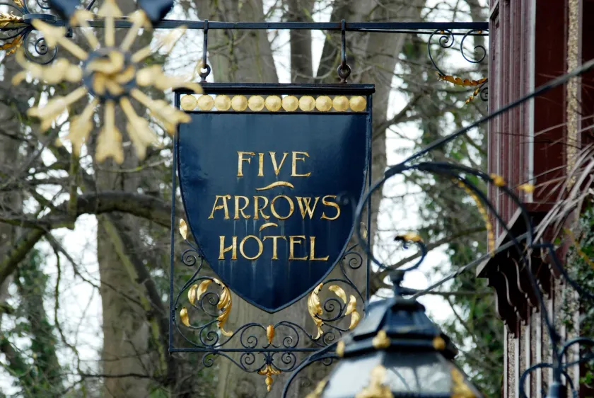 The Five Arrows Hotel - Image 1