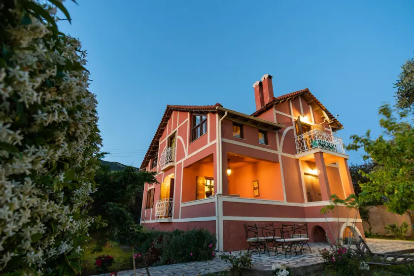 Beachfront Villa Meliti - Image 1