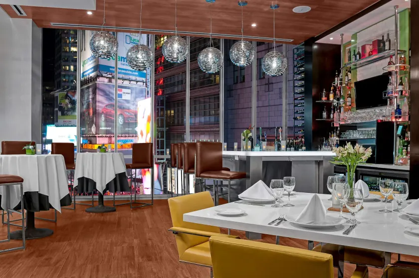 Hilton Garden Inn New York/Times Square Central - Image 1