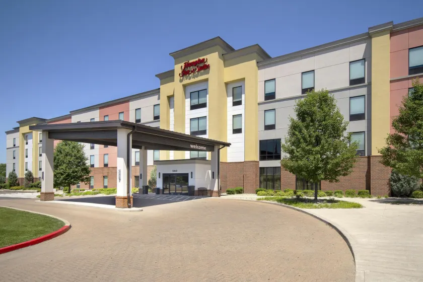 Hampton Inn & Suites Columbus Scioto Downs - Image 1