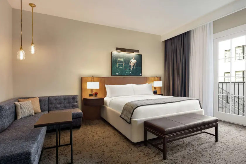 The Harpeth Franklin Downtown, Curio Collection by Hilton - Image 1