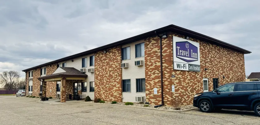 Travel Inn Watertown - Image 1