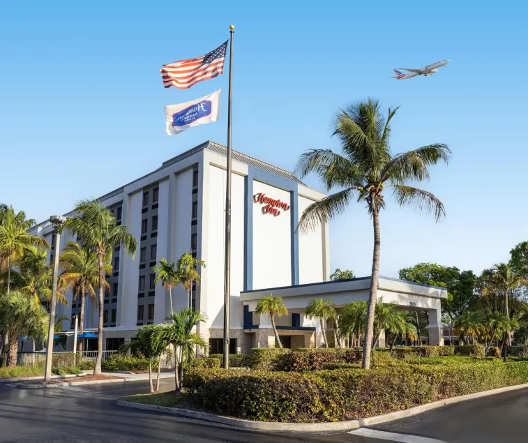 Hampton Inn Miami-Airport West - Image 1