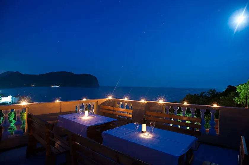 Castellamare Residence - Image 1
