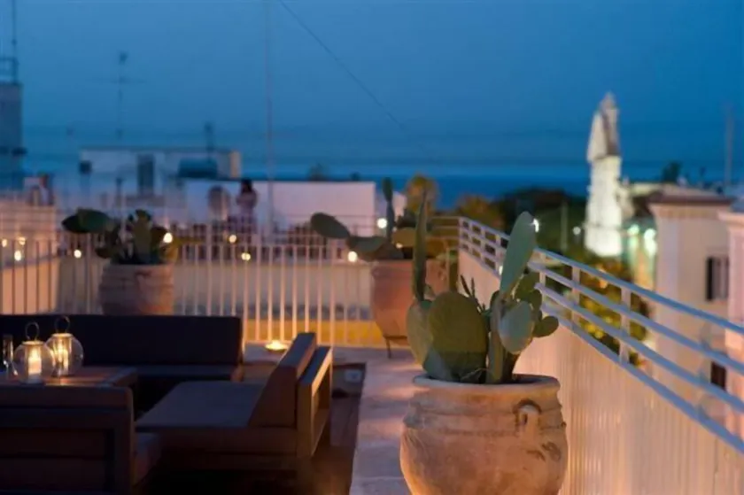 Maré Resort - Image 1