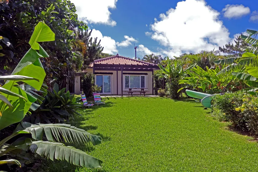 Tsundara Beach Retreat - Image 1