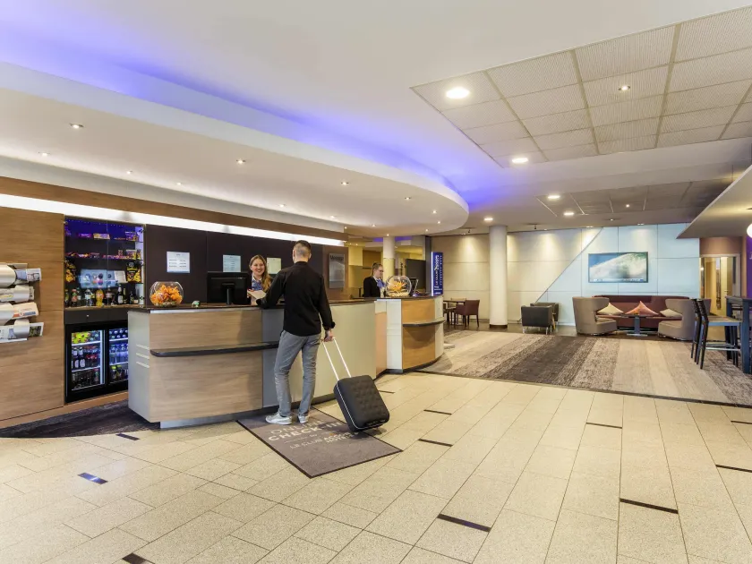 Novotel Düsseldorf City West - Image 1