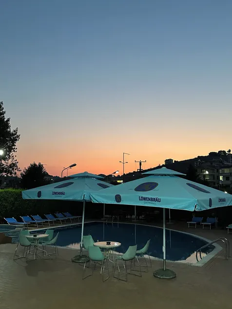 Blue Sky Golem - Pool