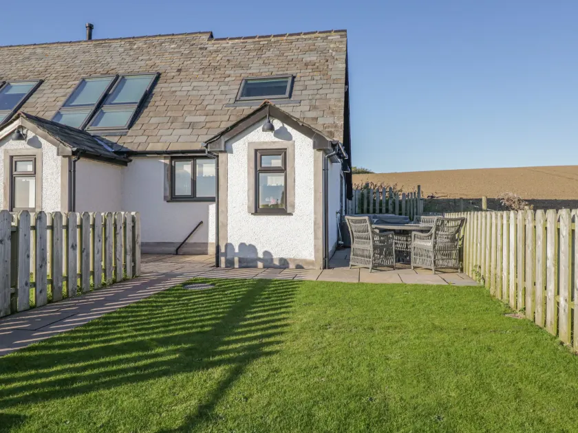 Daisy Cottage - Image 1