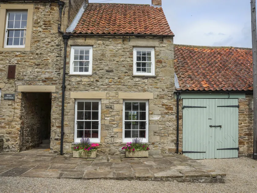 Garden Cottage - Image 1