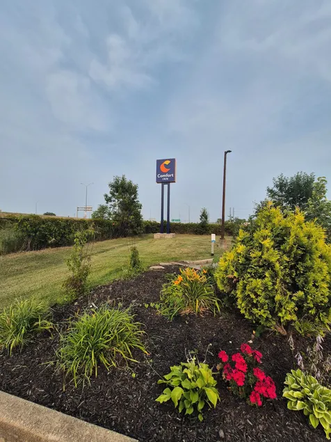 Comfort Inn - Image 1