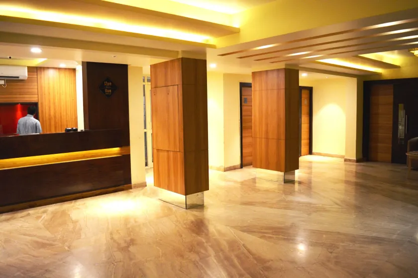 HOTEL KRRISH - Lobby