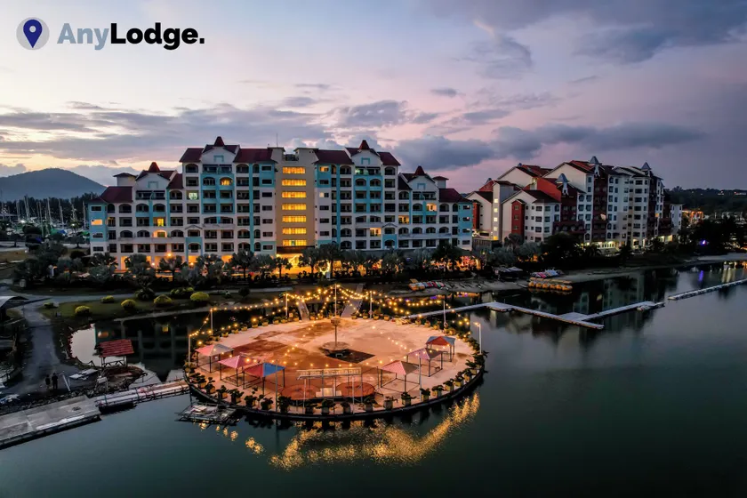 AnyLodge Waterfront Marina Island Pangkor-Lumut - Image 1