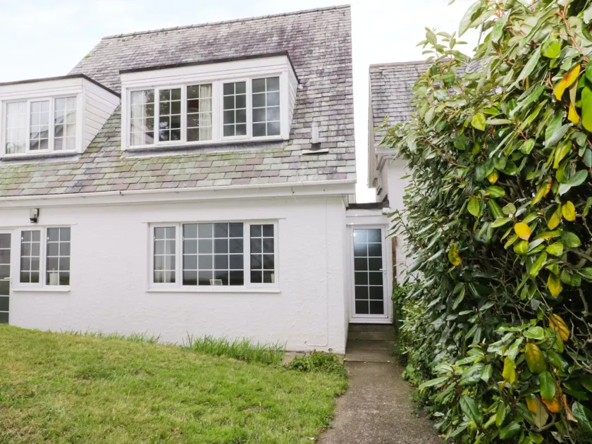 The Cottage at Wylan Hall - Image 1
