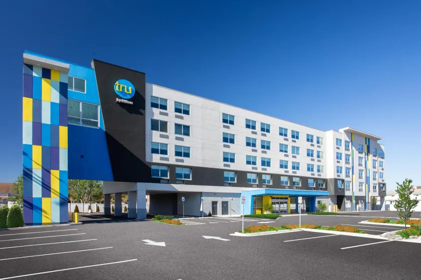 Tru by Hilton Ocean City Bayside - Image 1