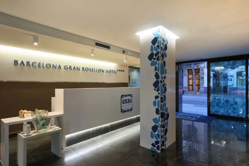 1881 Barcelona Rosellón Hotel - Réception