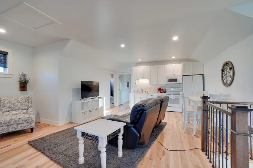 2 Mi to Town: Castle Rock Retreat w/ Fireplace! - Image 1