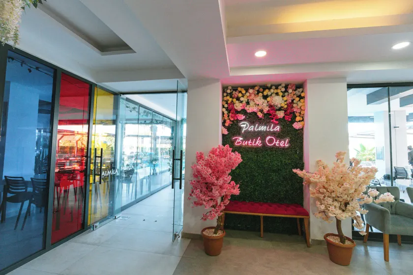 PALMİLA BUTİK OTEL - Eingangsbereich