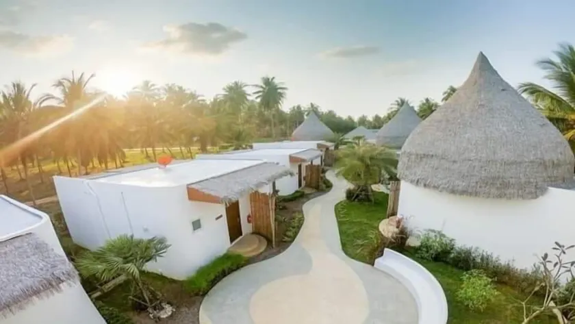 Resto Sea Resort - Baan Krut - Image 1