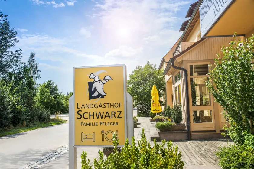 Landgasthof Schwarz - Image 1