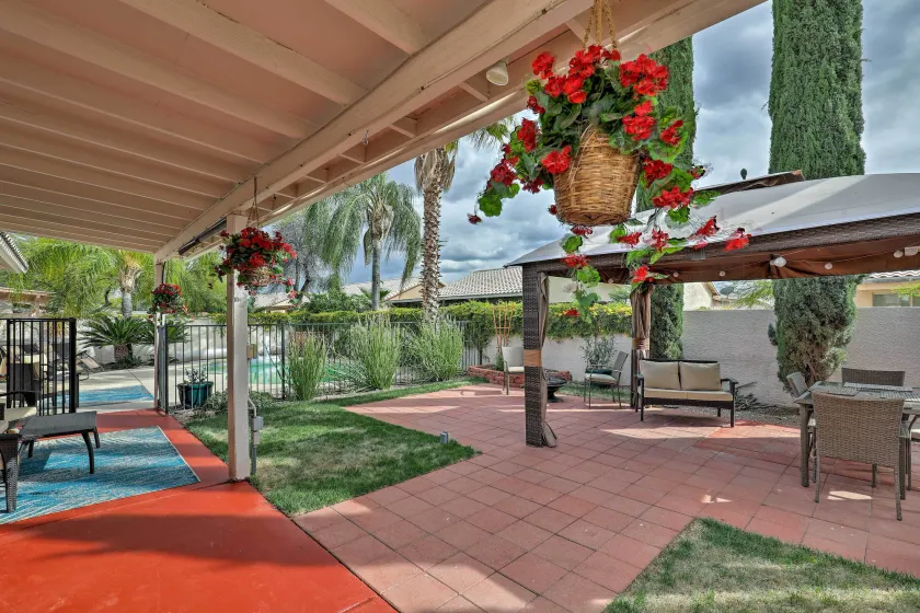 Tucson Getaway w/ Yard, Pool, Hot Tub + Gas Grill! - Image 1