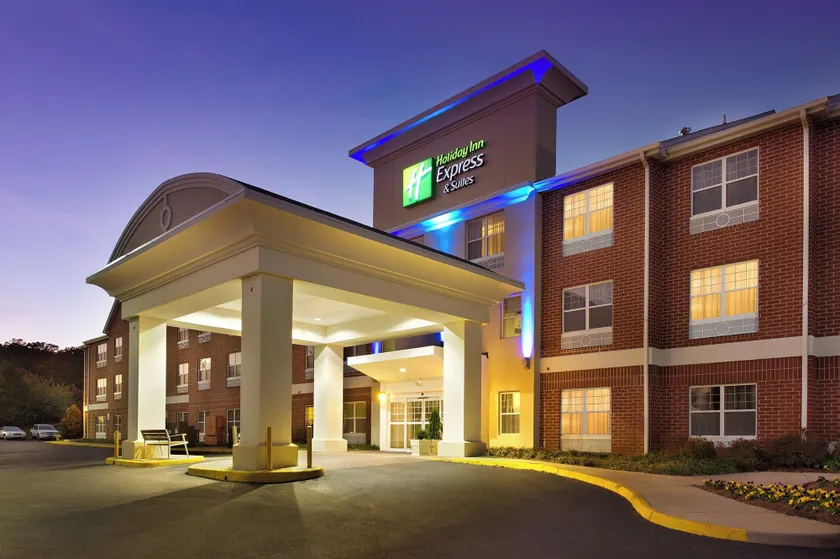 Holiday Inn Express & Suites Manassas by IHG - Image 1