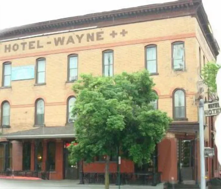 Hotel Wayne - Image 1