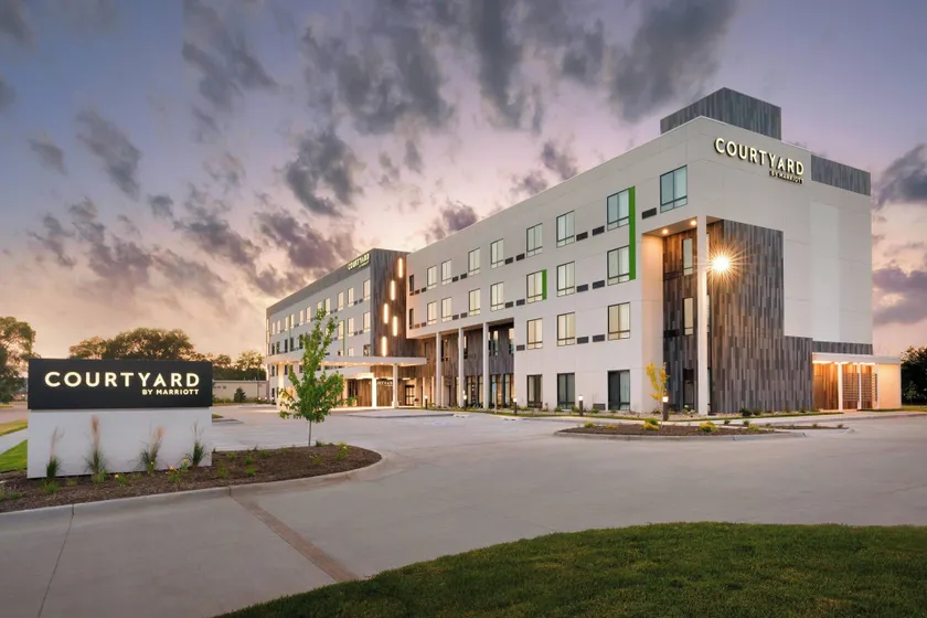 Courtyard Ames - Image 1