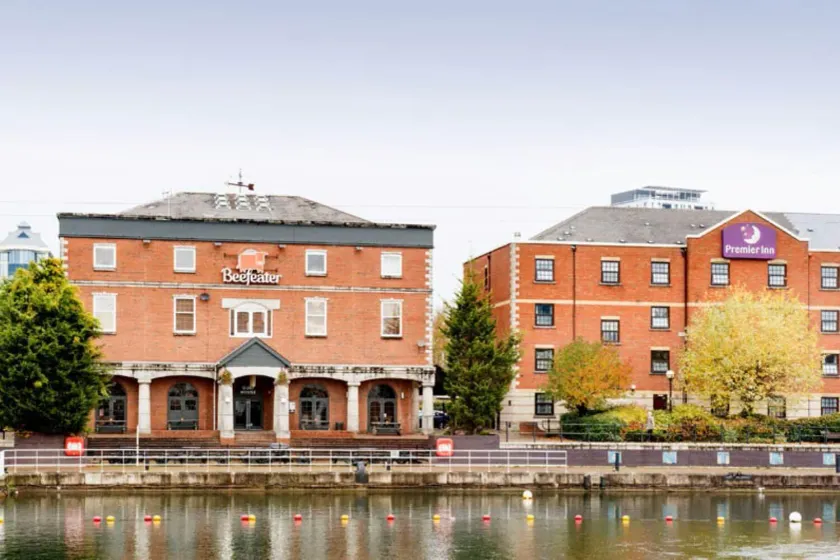 Premier Inn Manchester Salford Quays - Image 1