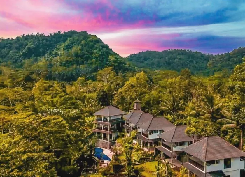 Sweet Escape - Boutique Hotel - Image 1