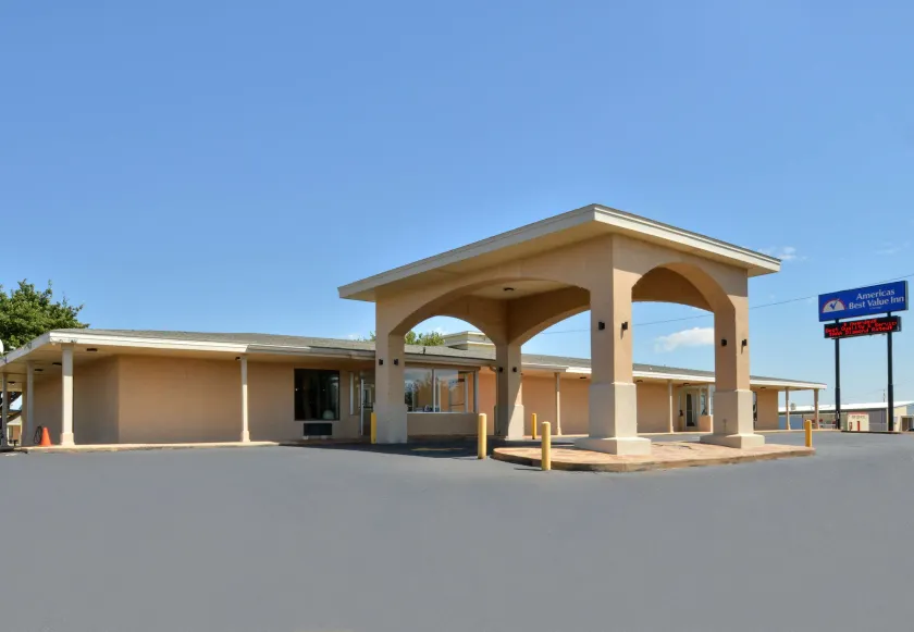 Americas Best Value Inn Lubbock East - Image 1