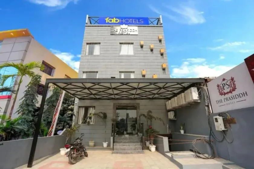 Fabhotel The Prasiddh - Image 1
