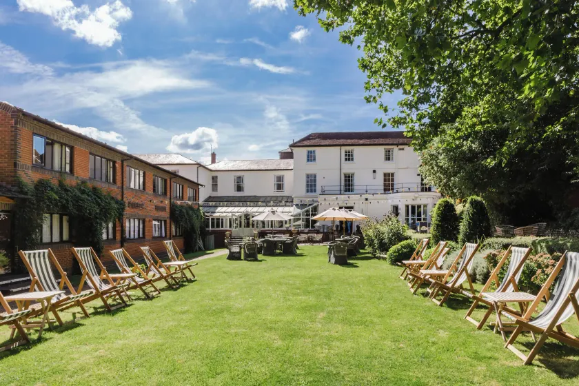 Winchester Royal Hotel - Image 1