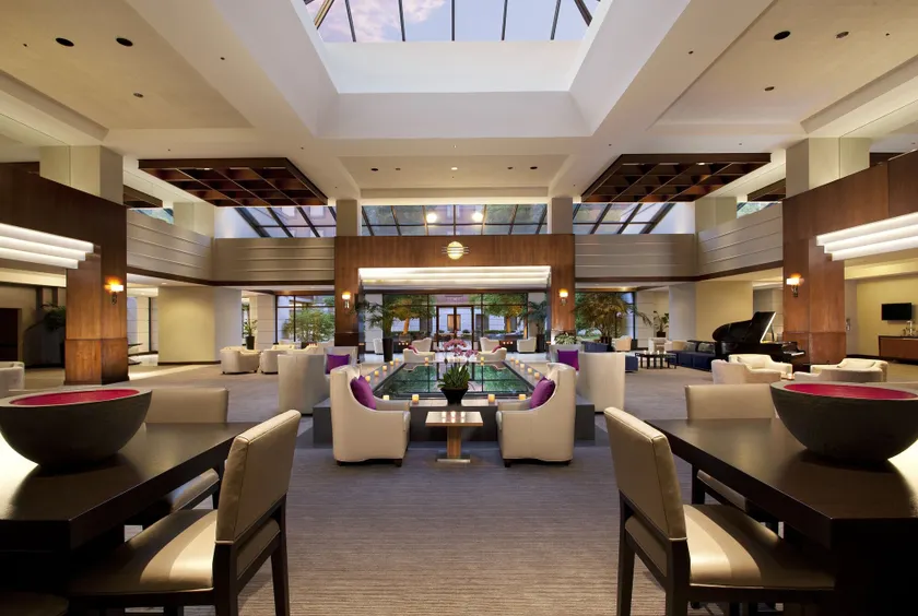Hyatt Regency Deerfield - Hall