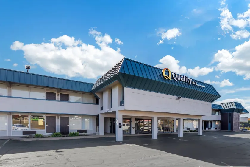 Quality Inn & Suites Easley - Greenville - Image 1