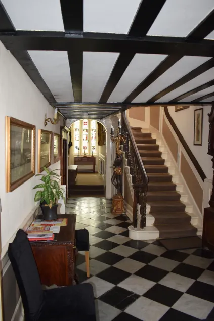 Harmondsworth Hall Guest House Heathrow - Hall