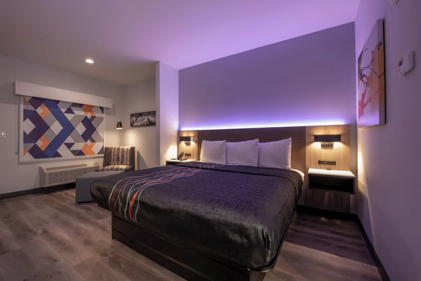 Express Inn & Suites - Room