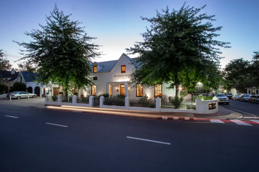 De Hoek Manor - Image 1