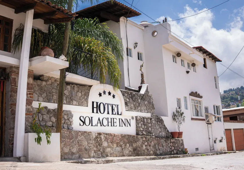 SOLACHE INN - Image 1