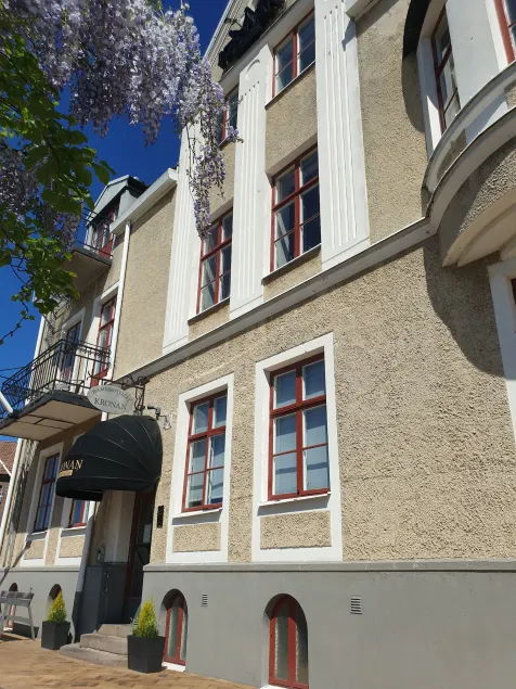 Hamnhotellet Kronan - Image 1