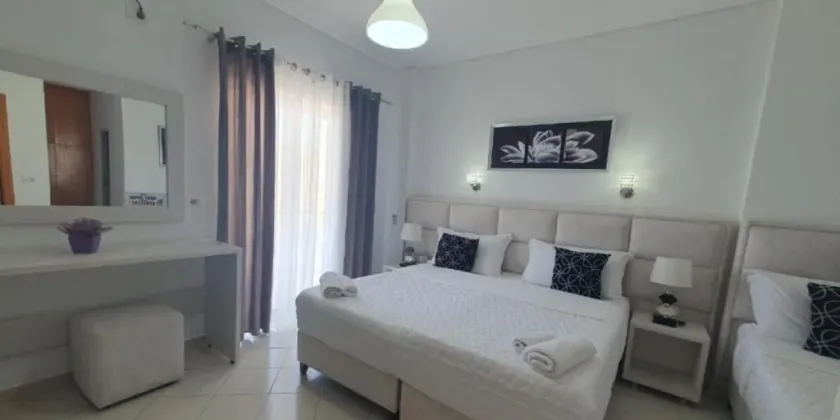 Ceko Hotel - Image 1